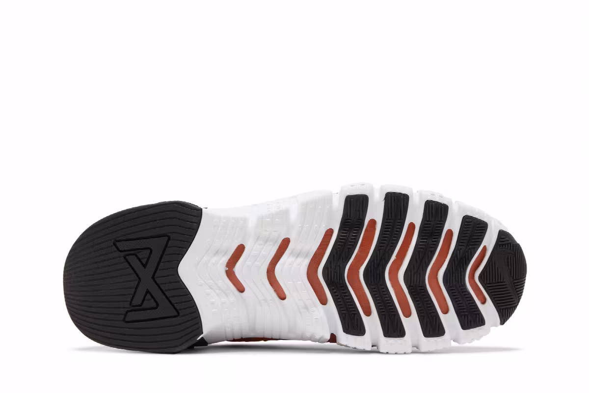 Nike Free Metcon 4 Desert Orange, view 5