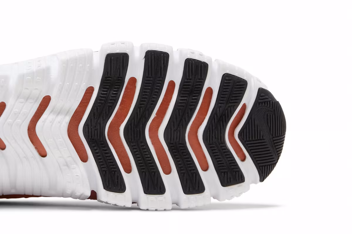 Nike Free Metcon 4 Desert Orange, view 6