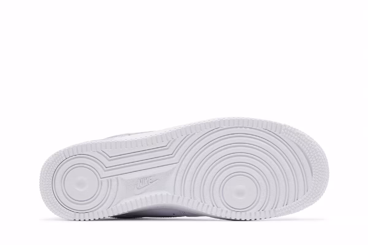 Nike Air Force 1 Triple White, view 5