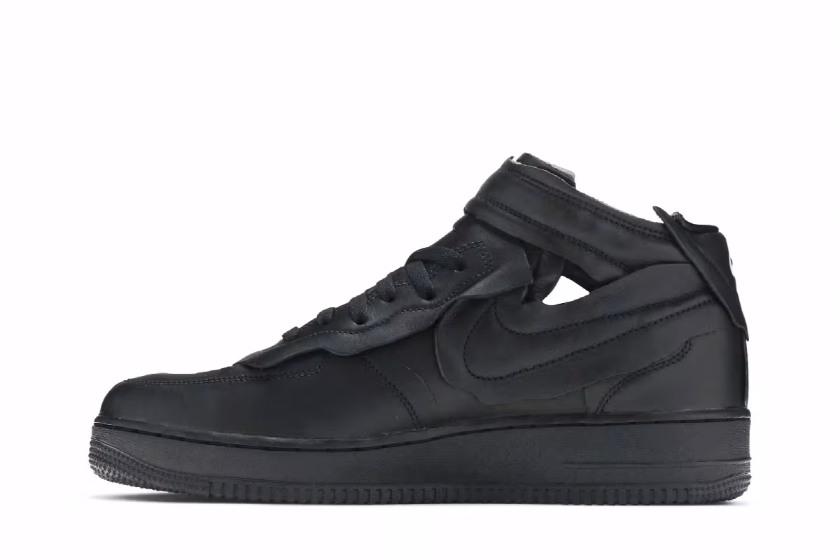 Comme des Garçons x Nike Air Force 1 Mid Triple Black, view 4