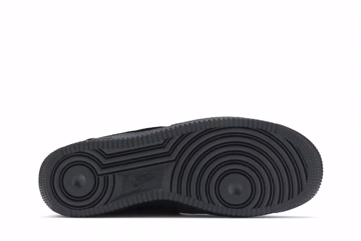 Comme des Garçons x Nike Air Force 1 Mid Triple Black, view 5