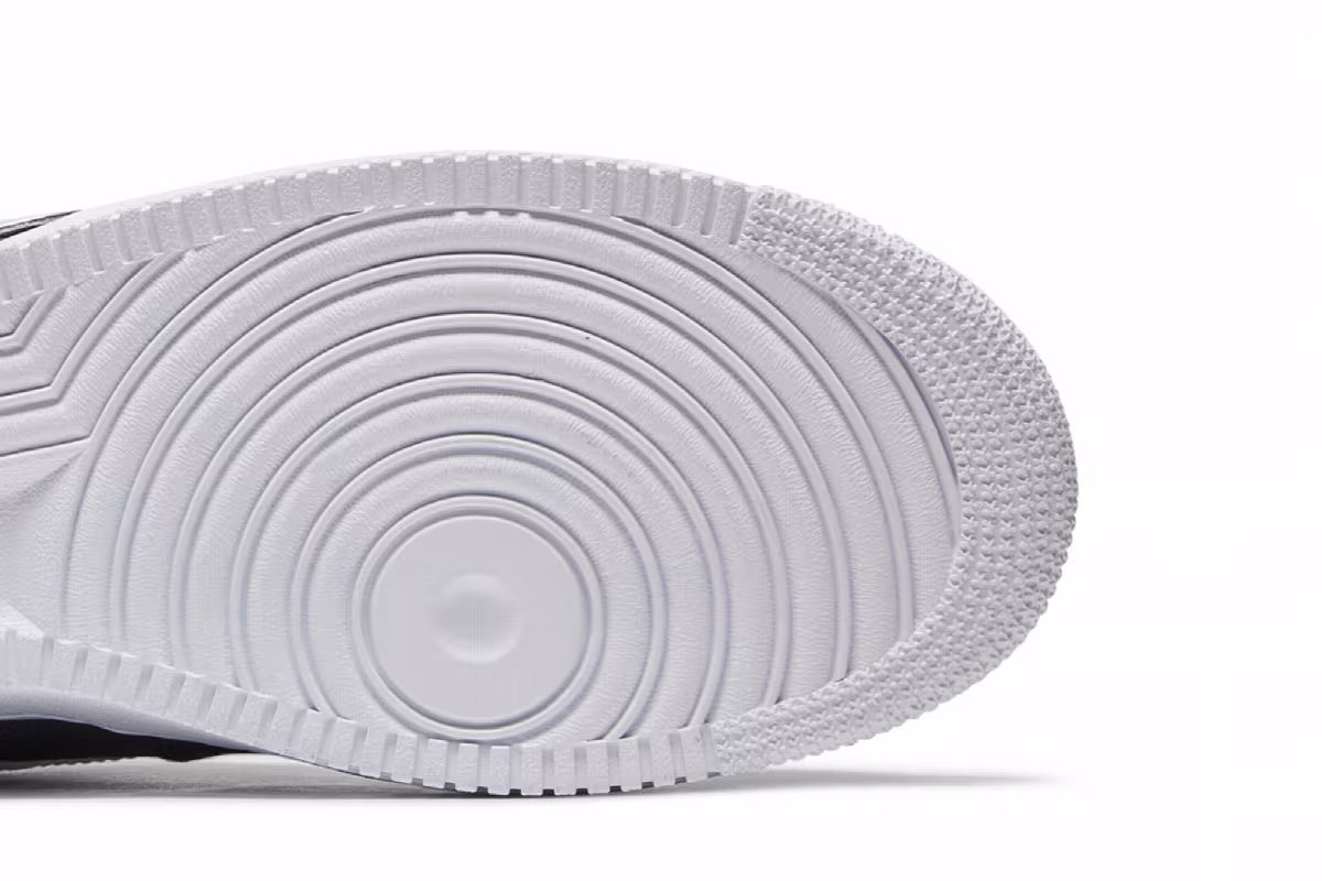 Nike Air Force 1 Silver Swoosh, view 6