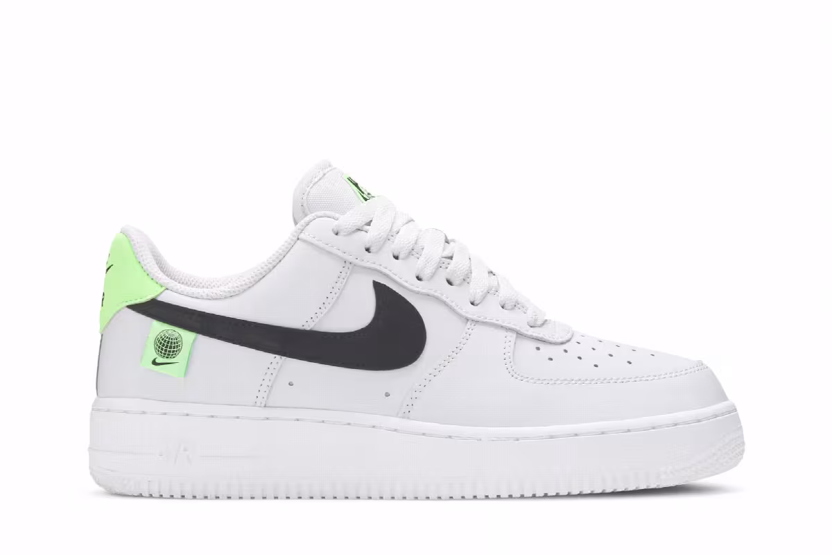 Nike Air Force 1 Platinum Green Strike, view 2