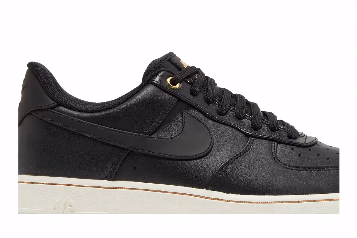 Nike Air Force 1 Premium Black Pack, view 3