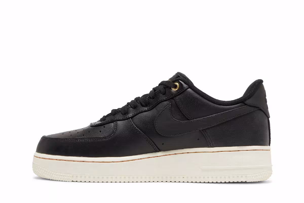 Nike Air Force 1 Premium Black Pack, view 4