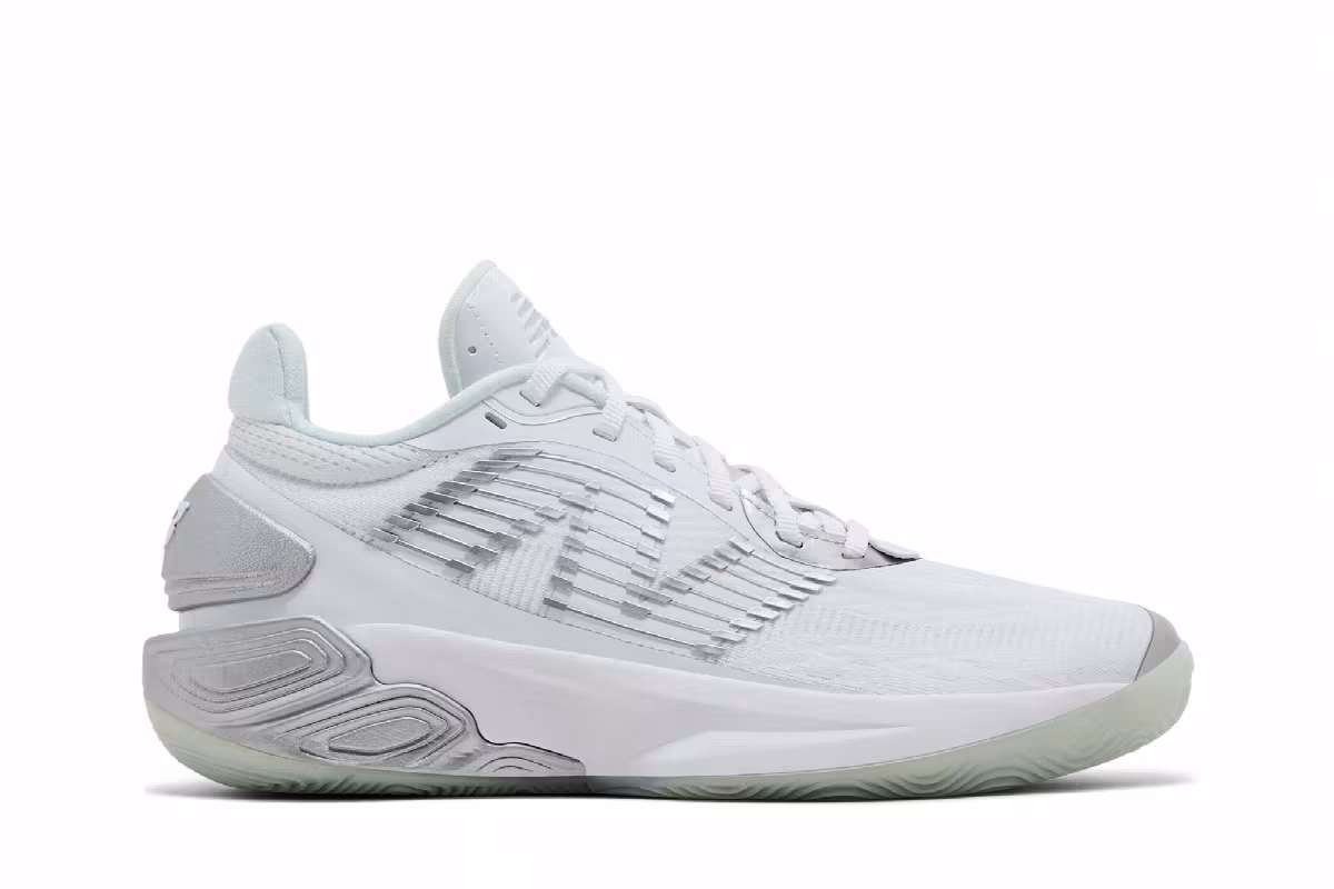 New Balance Two WXY V5 White Silver Metallic, view 2