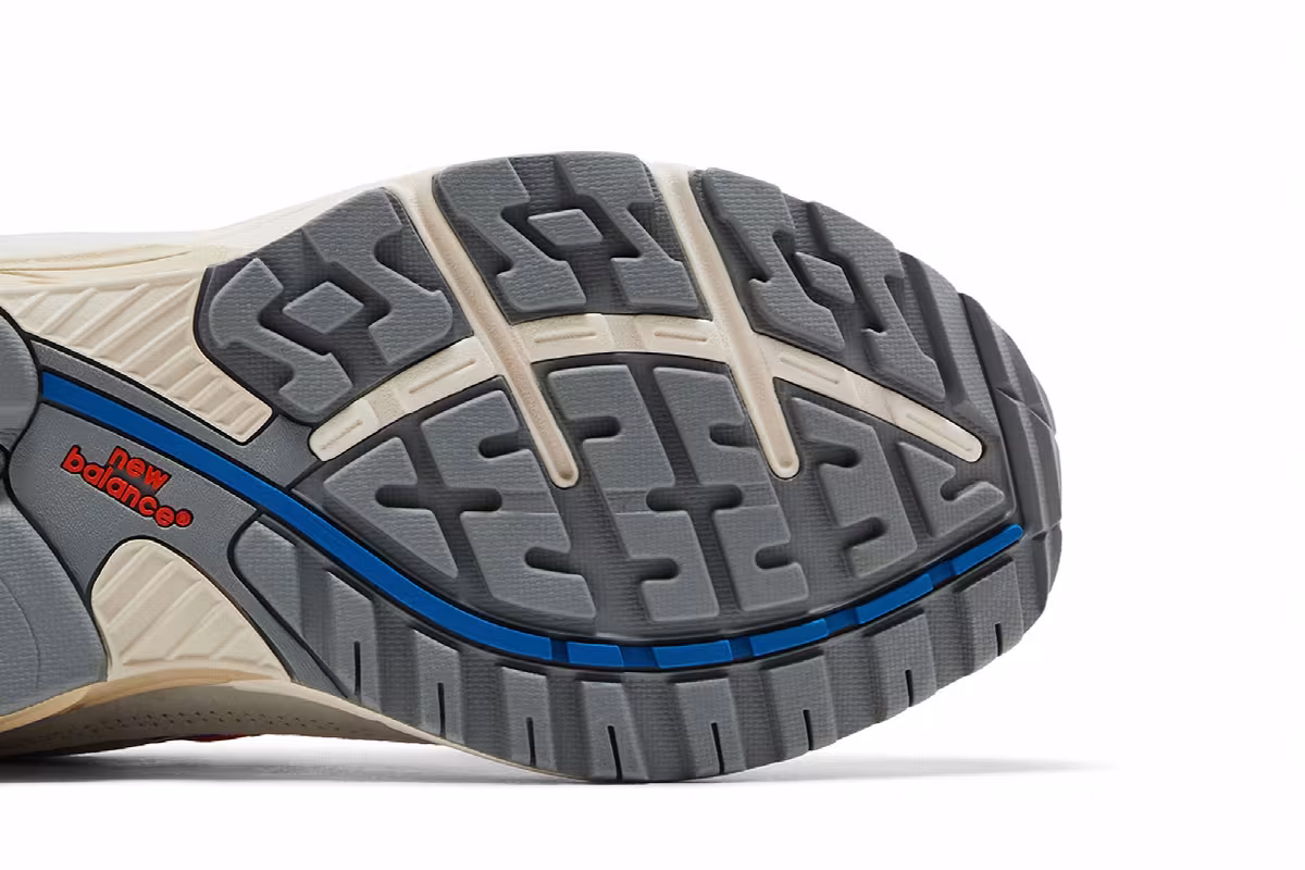 Kith x Madison Square Garden x New Balance 993 Made in USA New York Knicks - Home, view 6