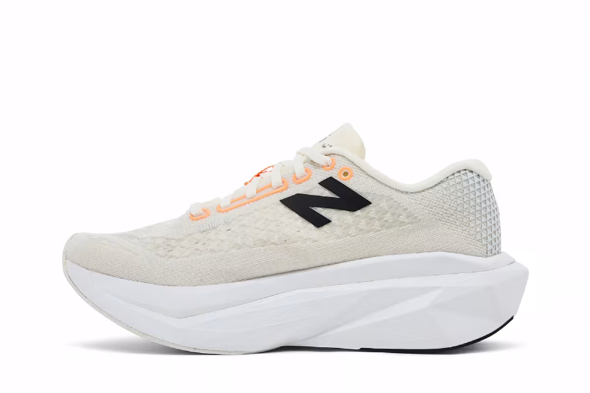 New Balance FuelCell SuperComp Trainer v3 Sunrise Pack, view 4