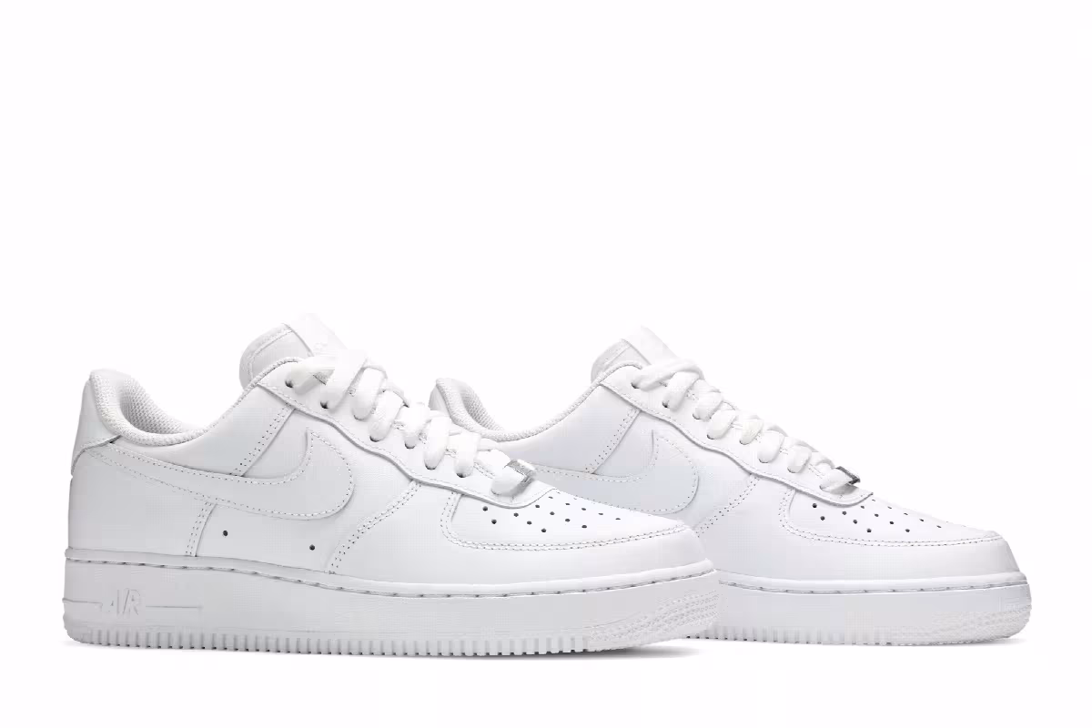 Nike Women's Air Force 1 Triple White, view 9