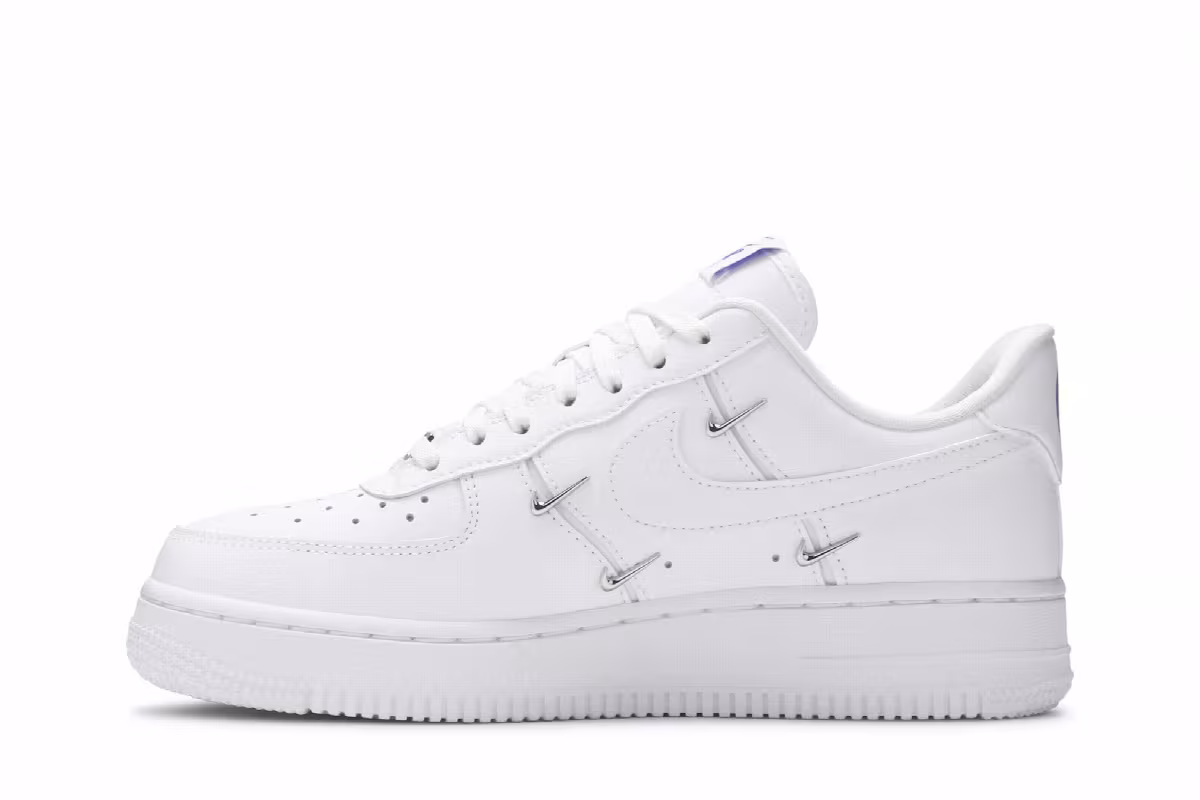 Nike Women's Air Force 1 Sisterhood - White Metallic Silver, view 4