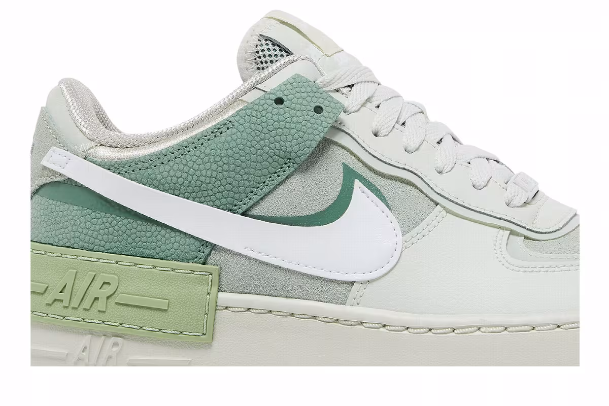Nike Women's Air Force 1 Shadow Pistachio Frost, view 3