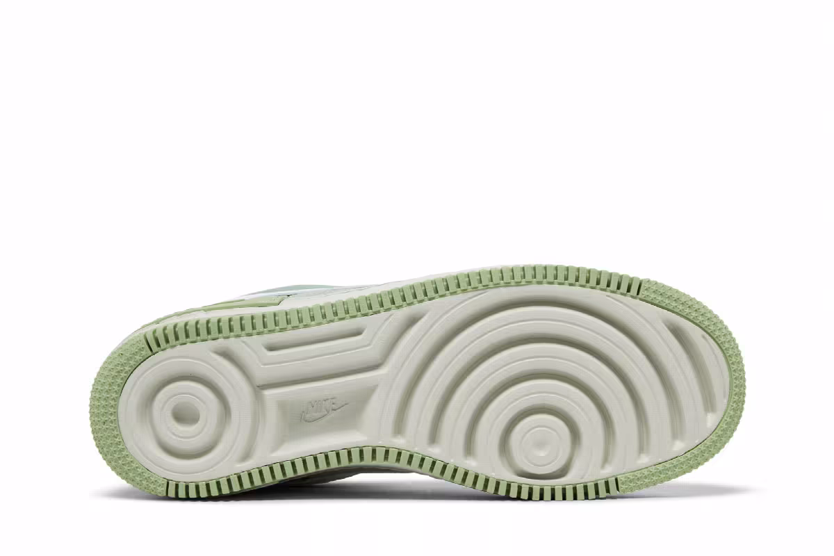 Nike Women's Air Force 1 Shadow Pistachio Frost, view 5