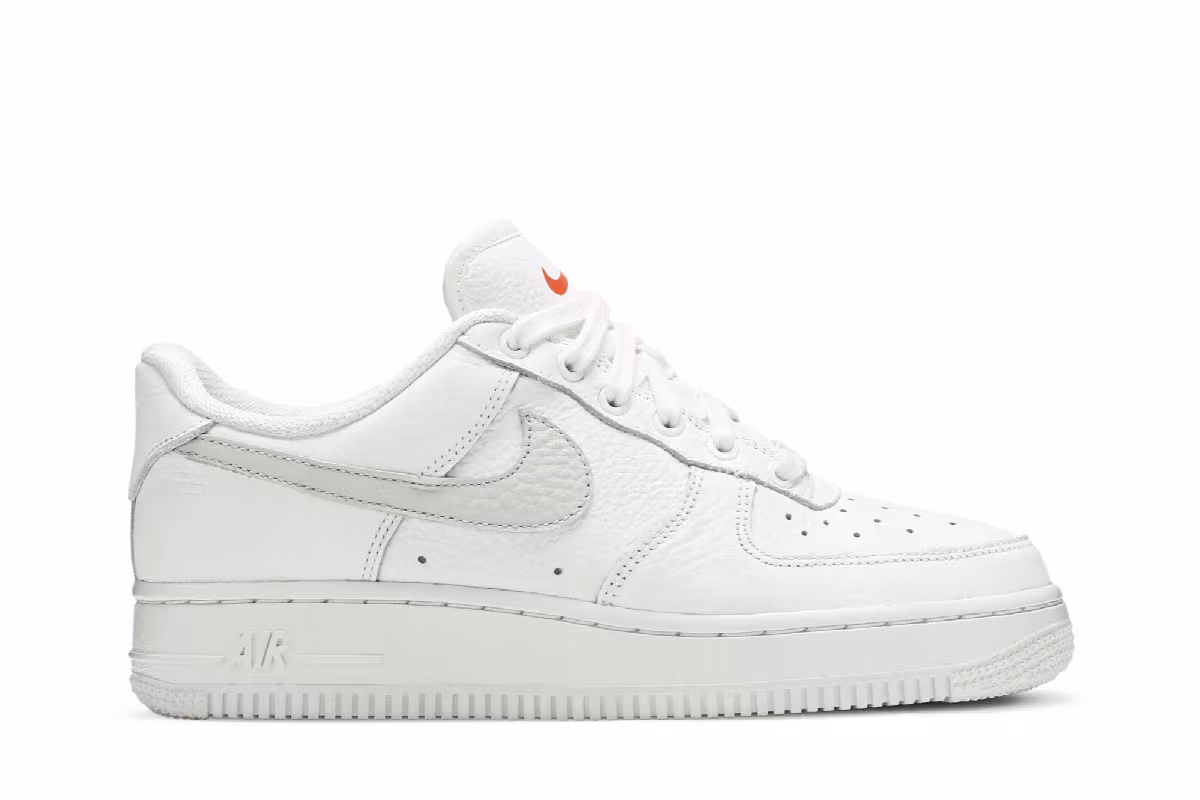 Nike Women's Air Force 1 Light Bone, view 2