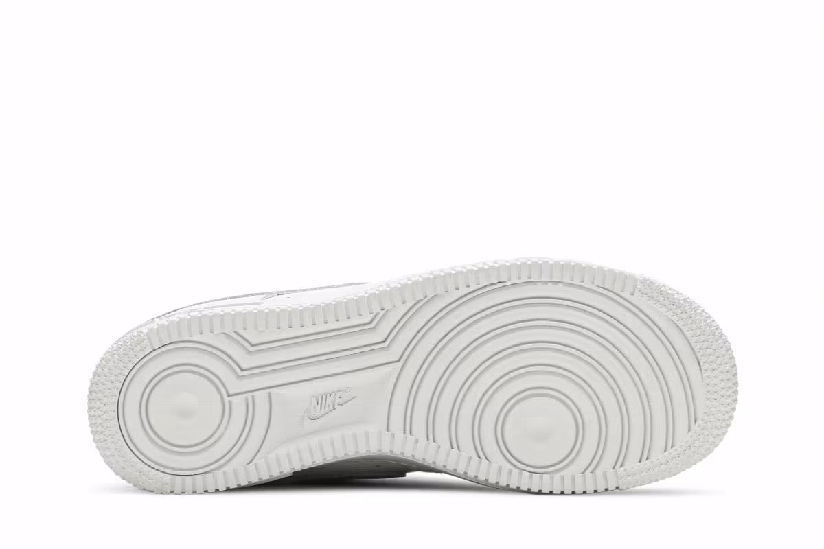 Nike Women's Air Force 1 Light Bone, view 5
