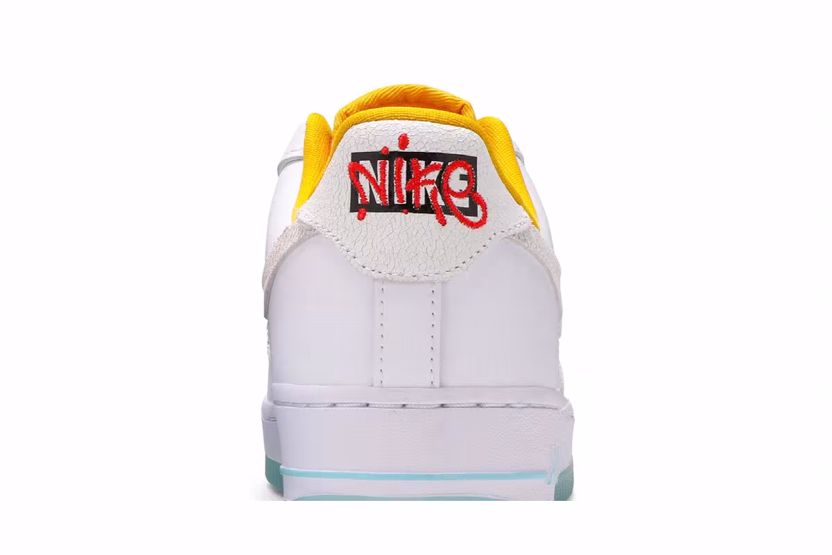 Nike Women's Air Force 1 Dark Sulphur, view 8
