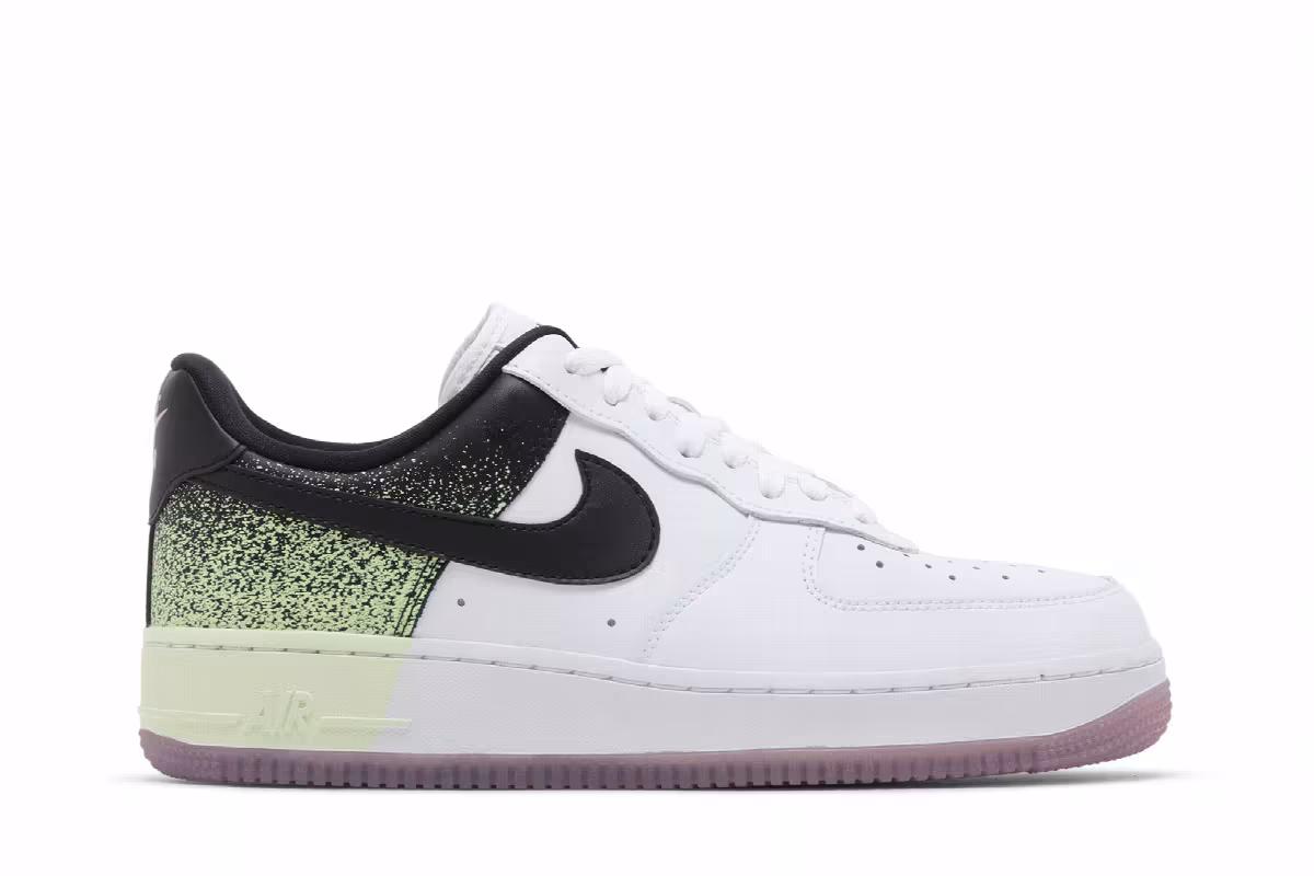 Nike Women's Air Force 1 Splatter, view 2