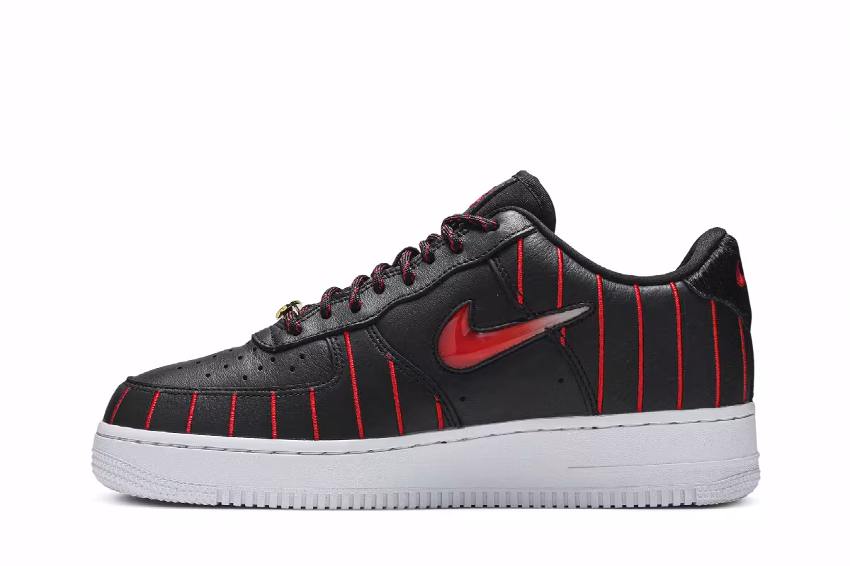 Nike Women's Air Force 1 Jewel Low Chicago, view 4