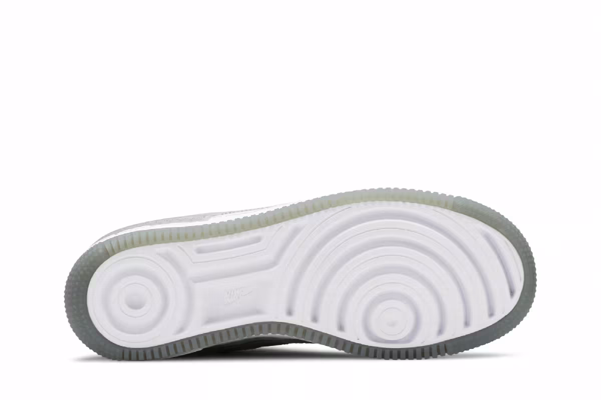 Nike Women's Air Force 1 Shadow SE Particle Grey, view 5