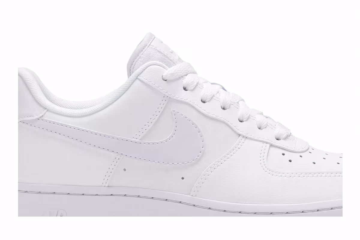 Nike Women's Air Force 1 White Barely Grape, view 3