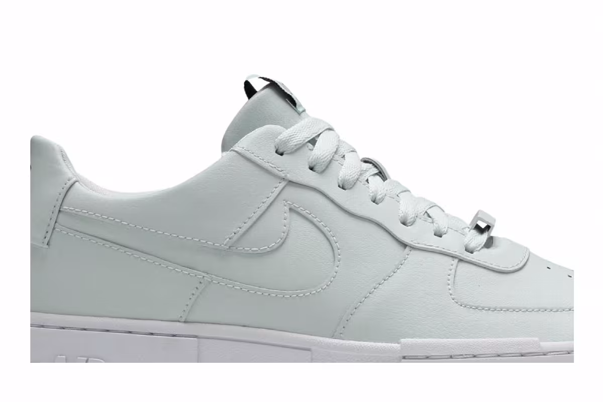 Nike Women's Air Force 1 Ghost Aqua, view 3