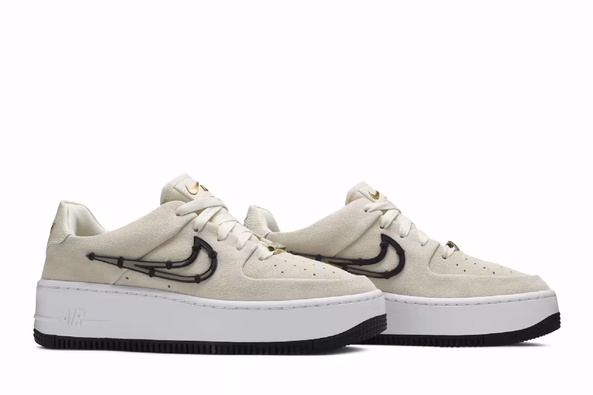 Nike Women's Air Force 1 Sage Low LX Cream, view 9