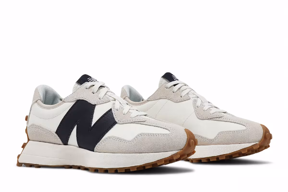 New Balance Women's 327 Moonbeam Outerspace, view 9