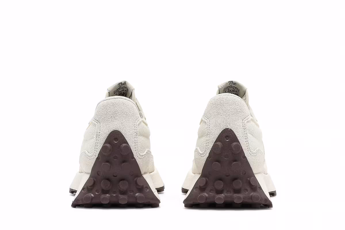 New Balance Women's 327 Beige Sea Salt, view 7