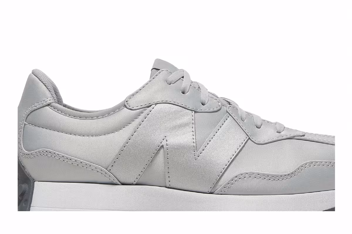 New Balance Women's 327 Light Aluminum Gunmetal, view 3