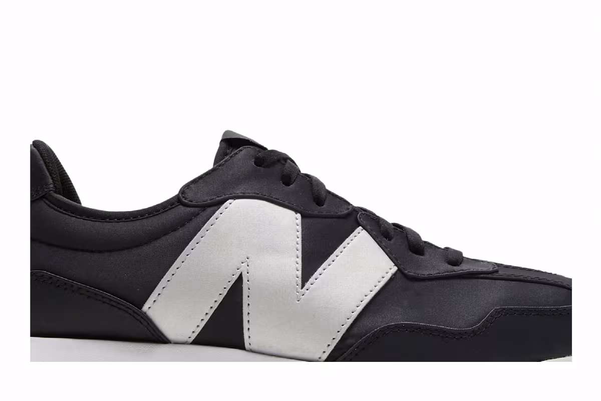 New Balance Women's 327 Black Gunmetal, view 3