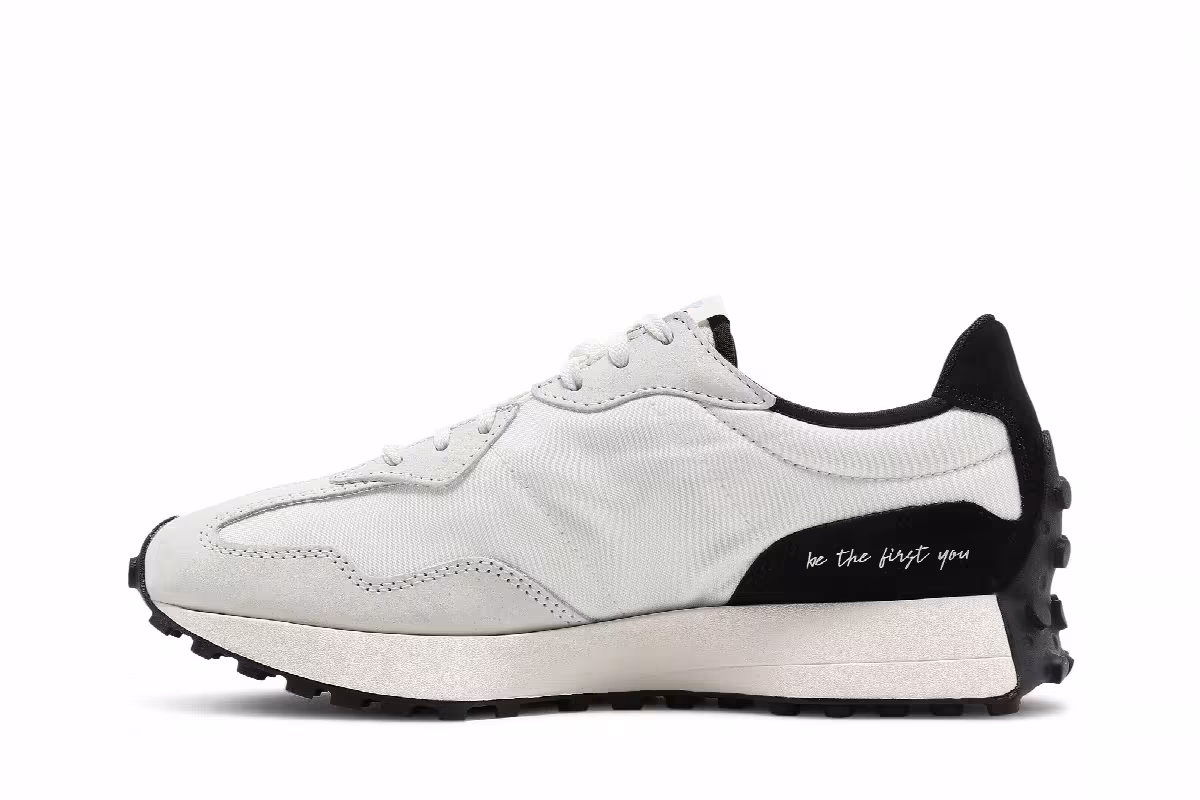 New Balance Women's 327 Sea Salt Black, view 4