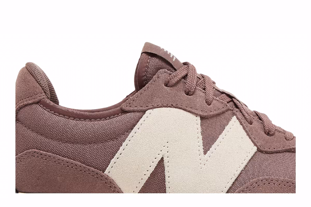 New Balance Women's 327 Black Fig, view 3