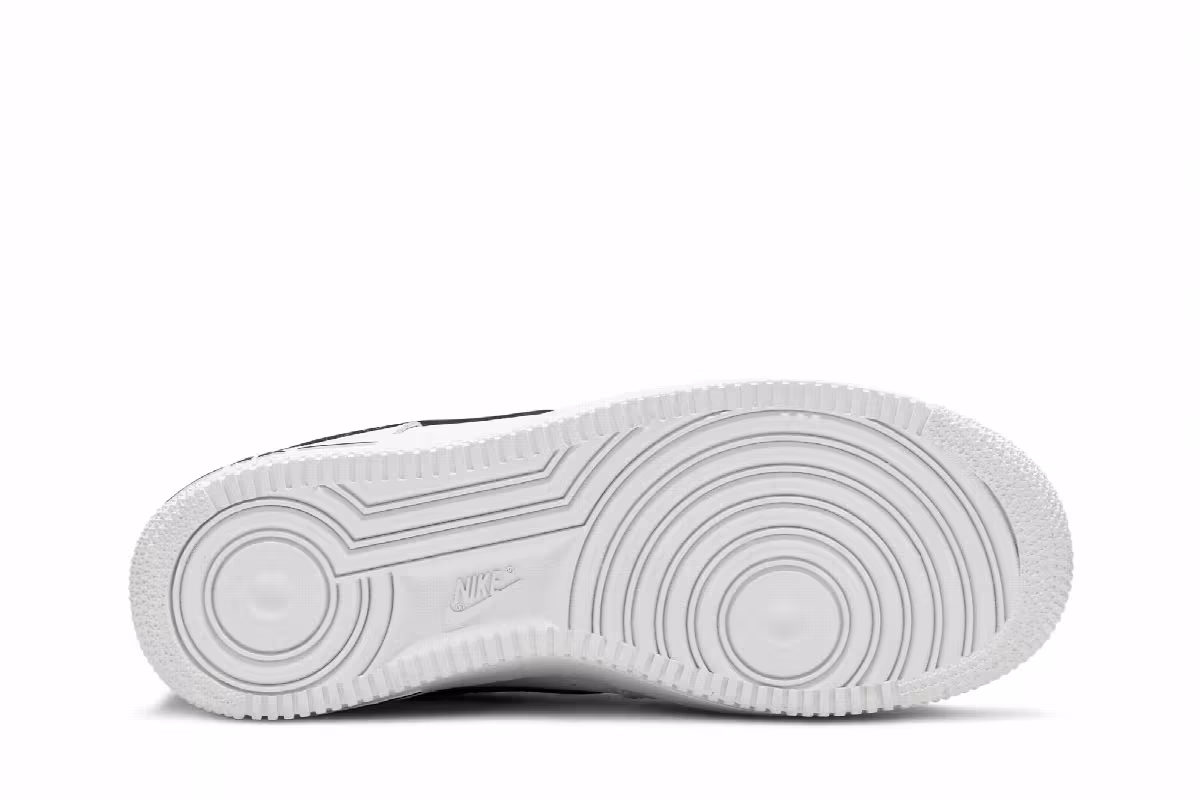 Nike Air Force 1 GS White Black, view 5