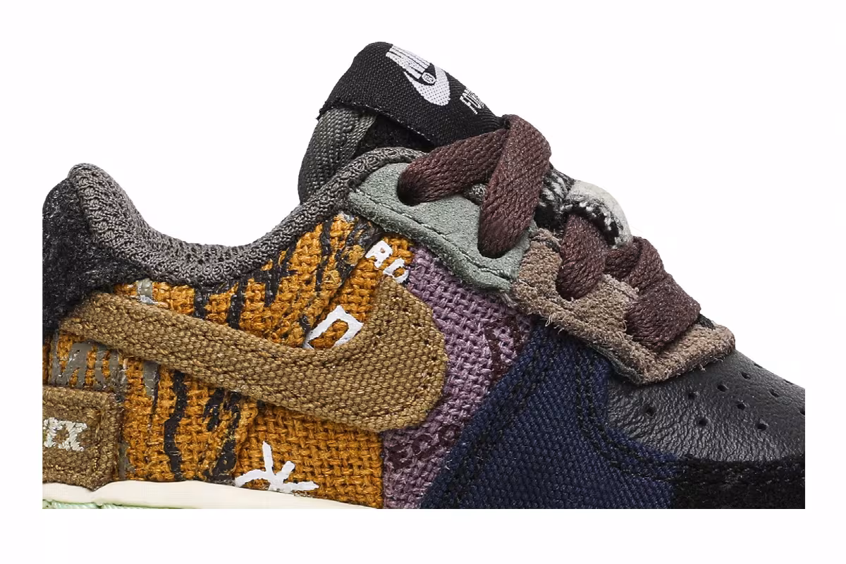 Travis Scott x Nike Air Force 1 Low TD Cactus Jack, view 3