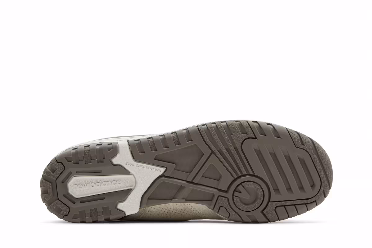 United Arrows x New Balance 550 White, view 5