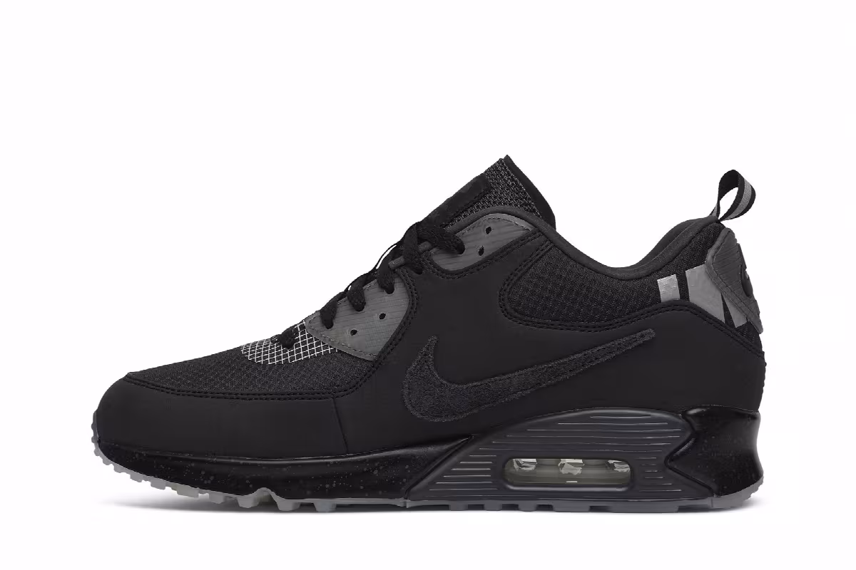 Undefeated x Nike Air Max 90 Anthracite, view 4