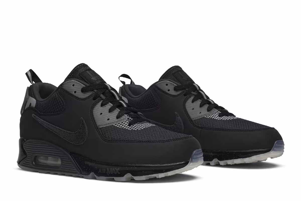 Undefeated x Nike Air Max 90 Anthracite, view 9