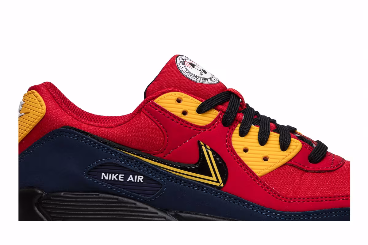 Nike Air Max 90 London - City Pack, view 3