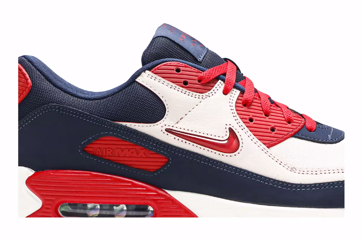 Nike Air Max 90 Home & Away - University Red, view 3