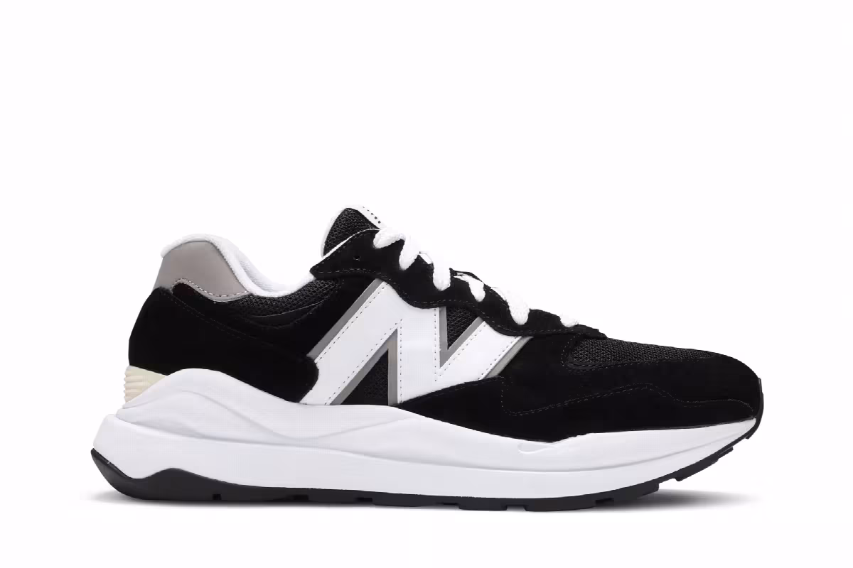 New Balance 57/40 Black White, view 2