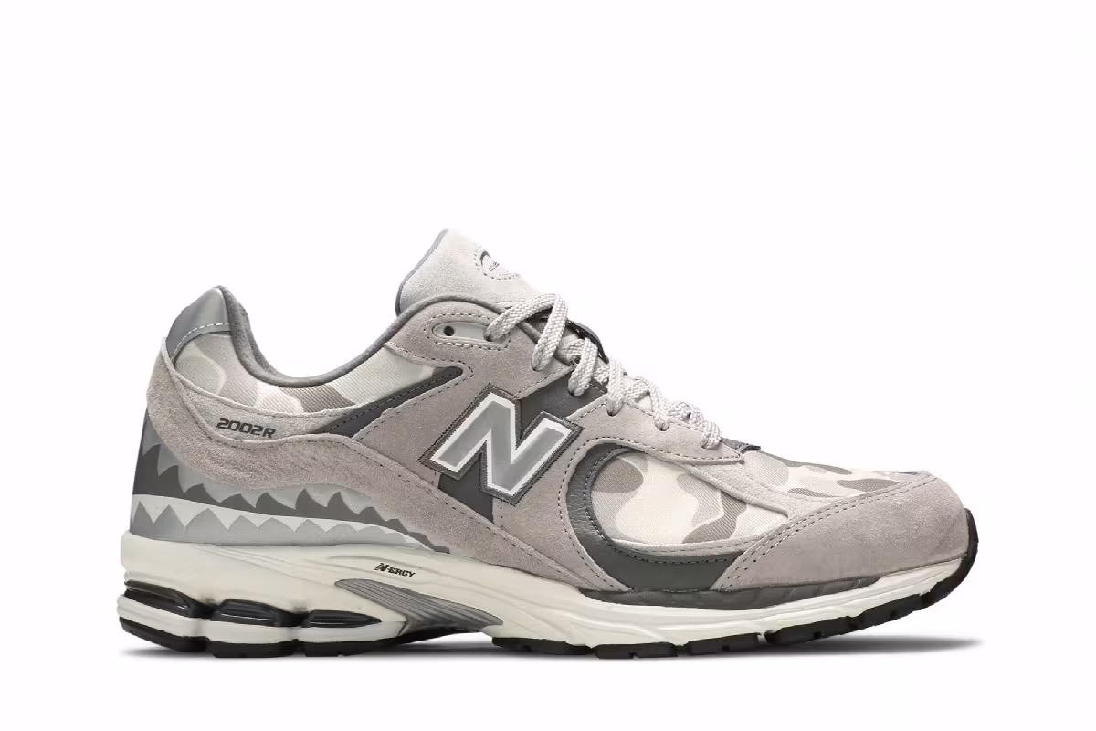 BAPE x New Balance 2002R Apes Together Strong - Grey Camo, view 2