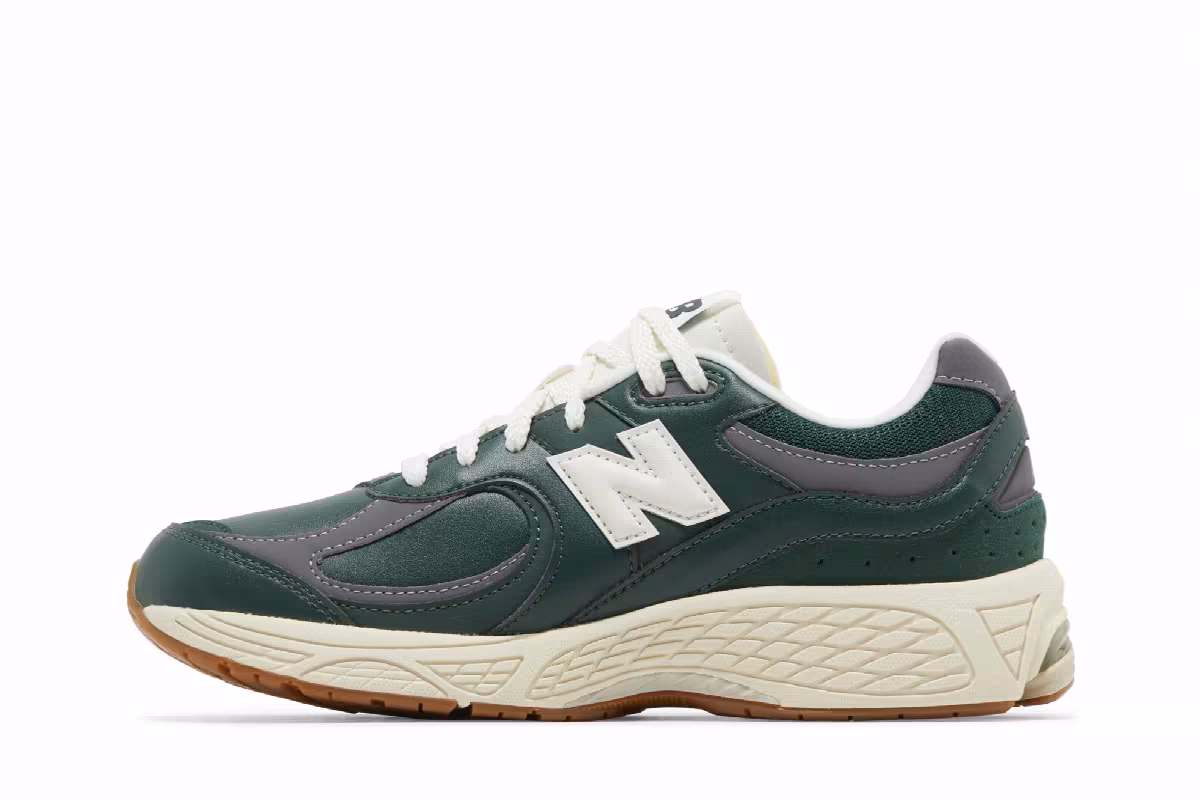 New Balance 2002R Big Kid Nightwatch Green, view 4