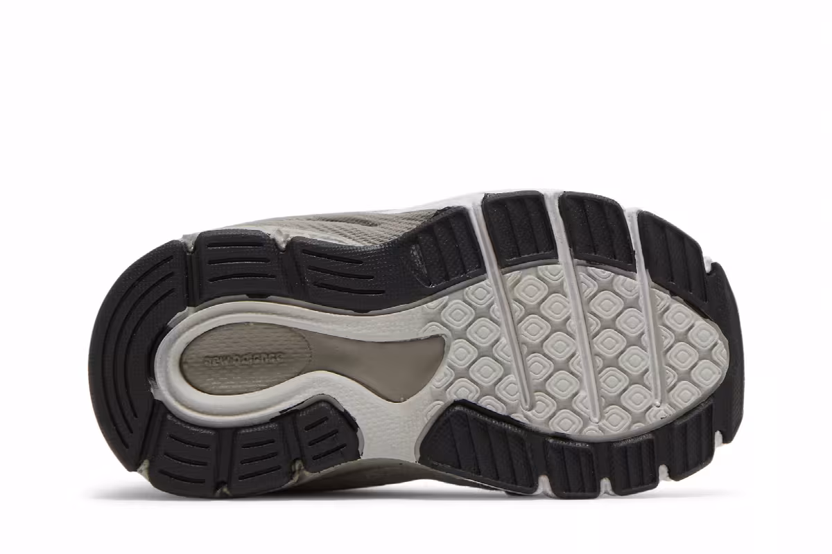 New Balance 990v3 Toddler Grey, view 5