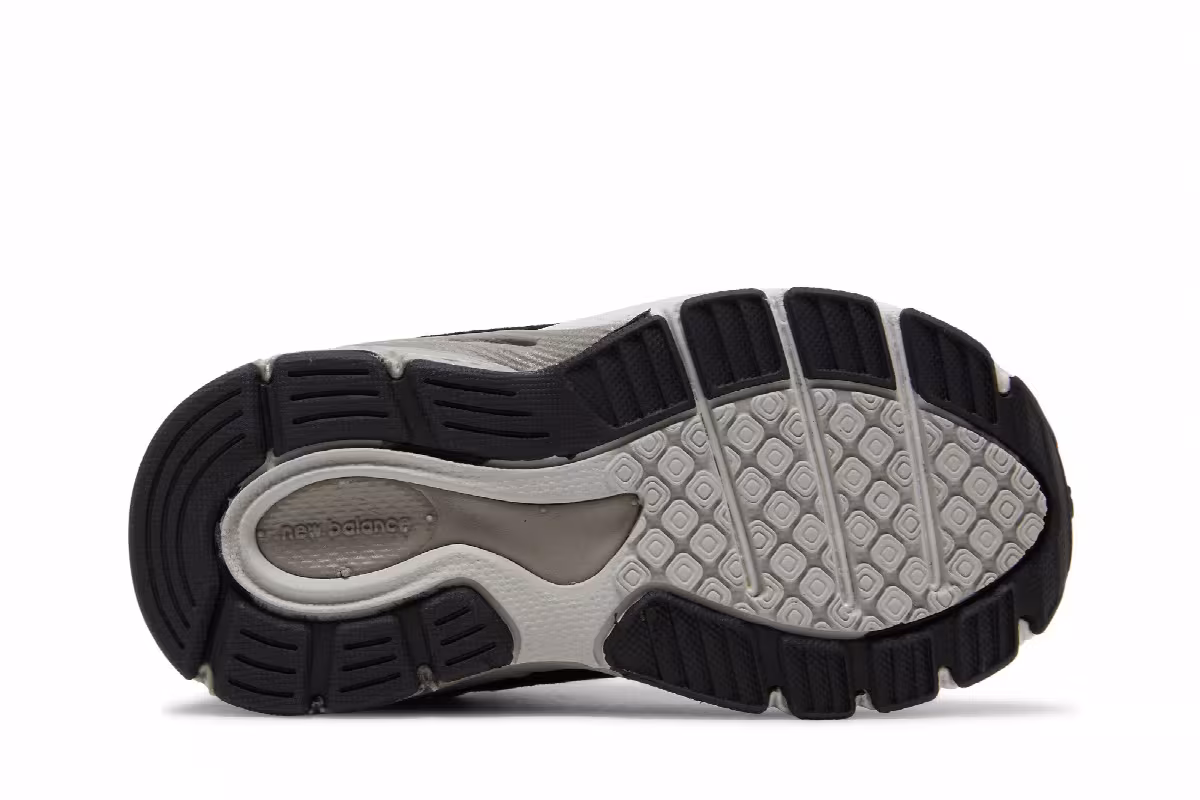 New Balance 990v3 Toddler Black, view 5