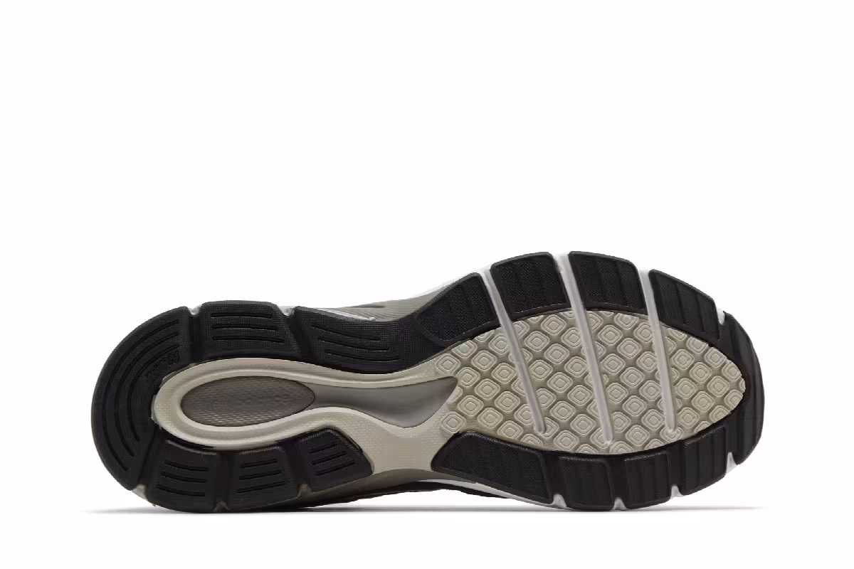 New Balance 990v3 Big Kid Navy, view 5