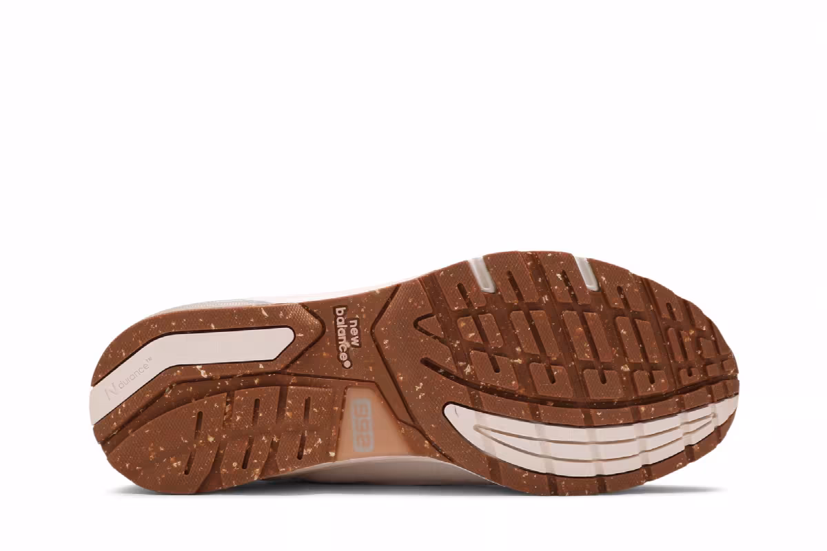 New Balance Women's 992 Made in USA Cork, view 5