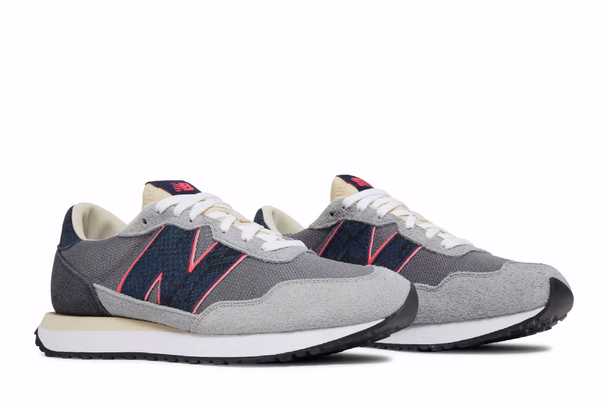 Sneakersnstuff x New Balance 237 Blue Racer, view 9