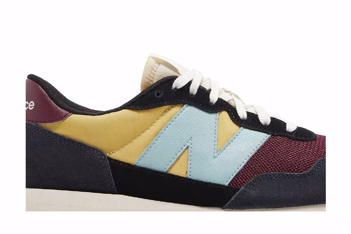 New Balance 237 Outerspace Garnet, view 3