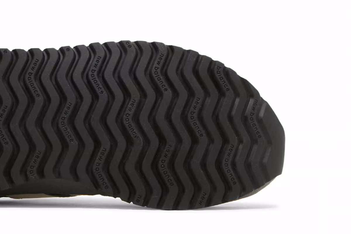 New Balance Women's 237 Magnet, view 6