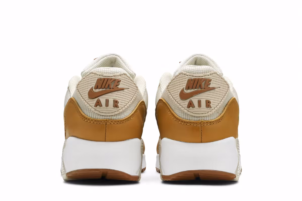 Nike Women's Air Max 90 Caramel, view 7