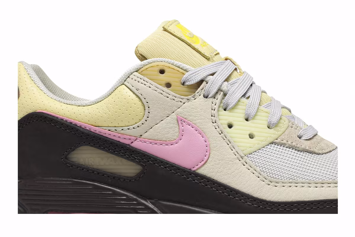 Nike Women's Air Max 90 Cuban Link, view 3
